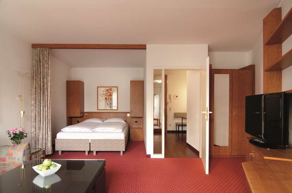 Derag Livinghotel Appartements Johann Wolfgang Frankfurt am Main Zimmer foto